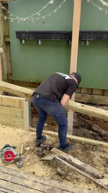 Timber sleeper retaining wall